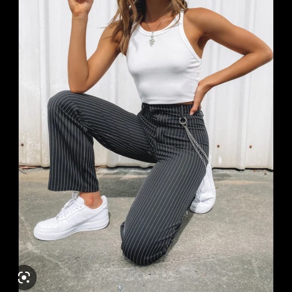 Beginning boutique pinstripe pants - Picture 2 of 3